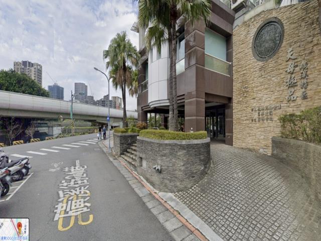 台北士林拍賣大樓-2