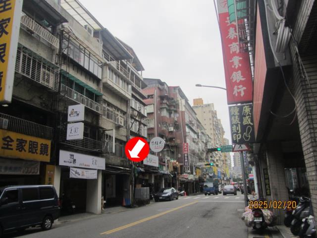 台北信義區法拍公寓-1