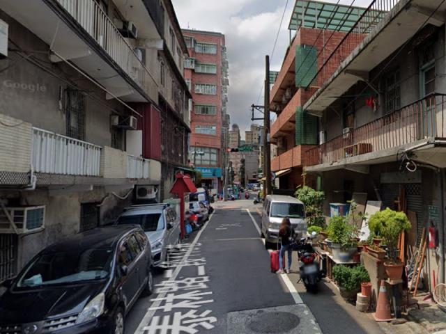 新北泰山拍賣透天-2