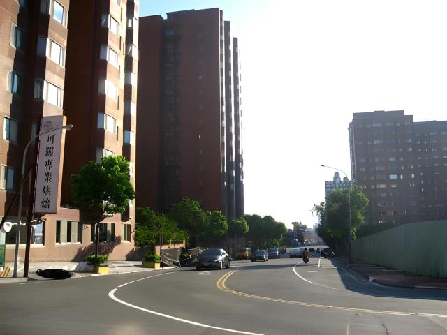 桃園蘆竹拍賣大樓-4