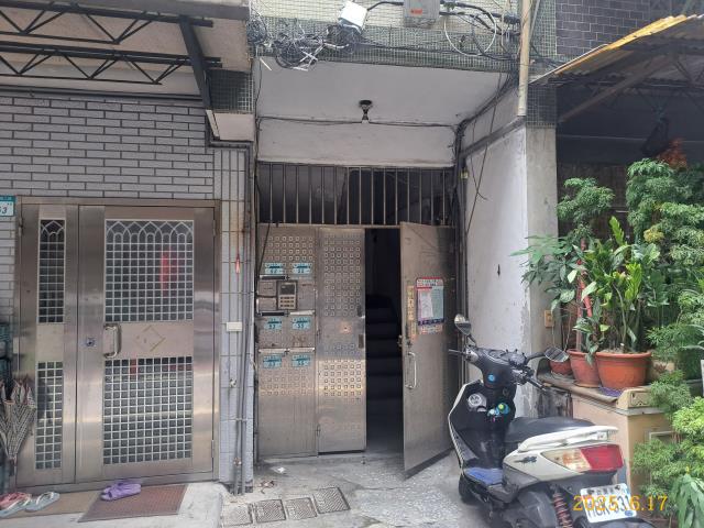 新北板橋公寓法拍-2