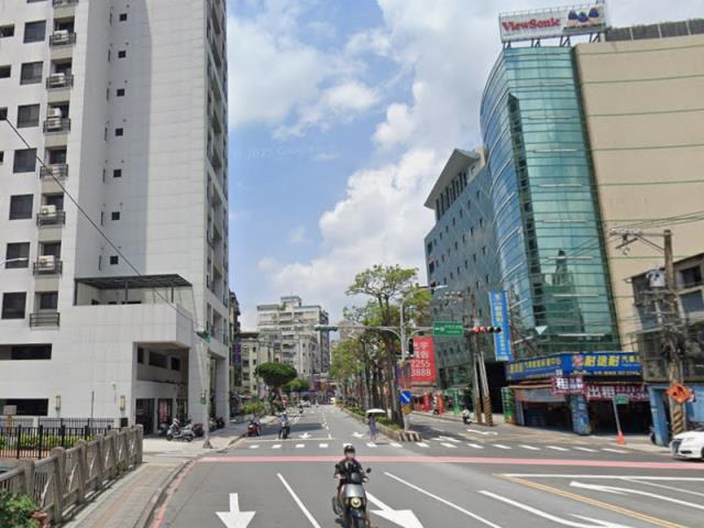 新北大樓法拍-2