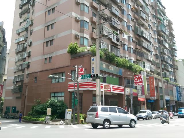 三峽拍賣大樓-1