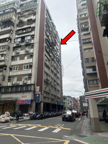 台北松山拍賣大樓-1