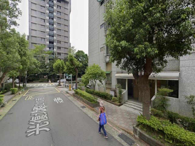 台北拍賣大樓-2