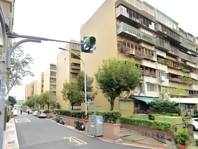 萬華拍賣大樓-1