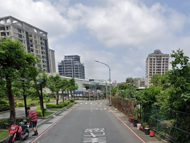 五股法拍大樓-3