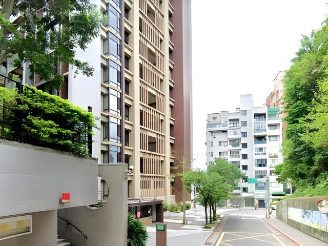 台北南港法拍大樓-1