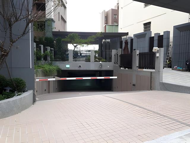 桃園區法拍大樓-1